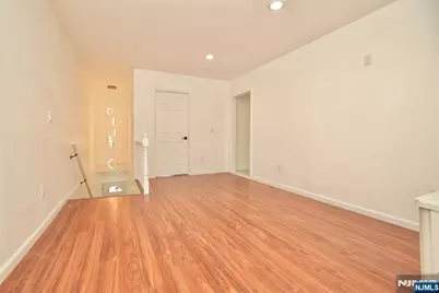 210 Sanford Avenue 2 #2, Kearny, NJ 07032 - Photo 5