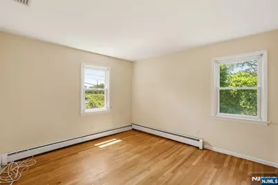 11 Ray Avenue, Leonia, NJ 07605 - Photo 17