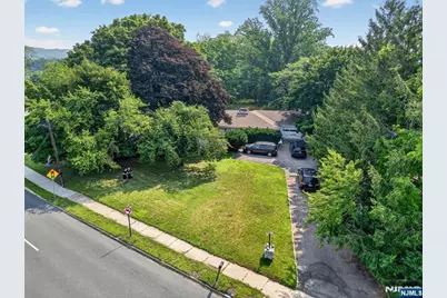 214 Berdan Avenue, Wayne, NJ 07470 - Photo 7
