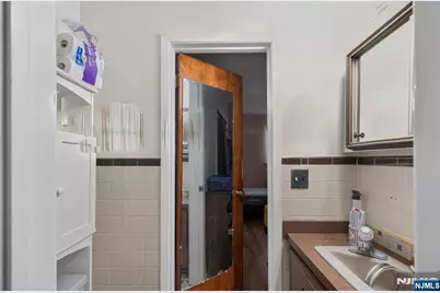 214 Berdan Avenue, Wayne, NJ 07470 - Photo 17