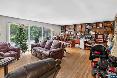 214 Berdan Avenue, Wayne, NJ 07470 - Photo 9