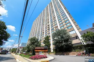 250 Gorge Road 29E, Cliffside Park, NJ 07010 - Photo 27