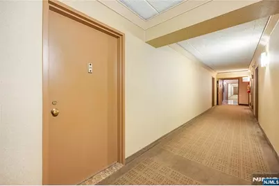 250 Gorge Road 29E #29E, Cliffside Park, NJ 07010 - Photo 21