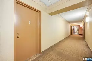 250 Gorge Road 29E, Cliffside Park, NJ 07010 - Photo 21