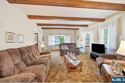 309 Erie Avenue, Midland Park, NJ 07432 - Photo 11