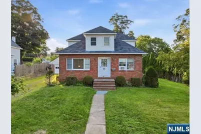 309 Erie Avenue, Midland Park, NJ 07432 - Photo 3
