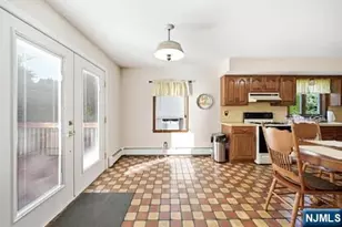309 Erie Ave, Midland Park, NJ 07432 - Photo 13