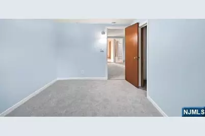 309 Erie Avenue, Midland Park, NJ 07432 - Photo 27