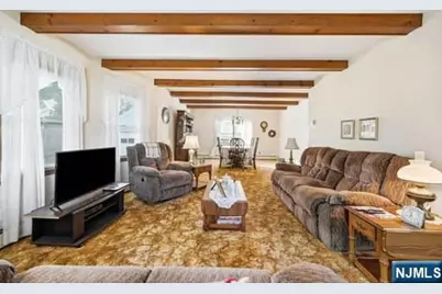 309 Erie Avenue, Midland Park, NJ 07432 - Photo 9