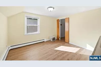 309 Erie Avenue, Midland Park, NJ 07432 - Photo 39