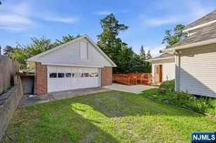 309 Erie Ave, Midland Park, NJ 07432 - Photo 45
