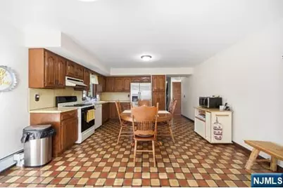 309 Erie Avenue, Midland Park, NJ 07432 - Photo 19