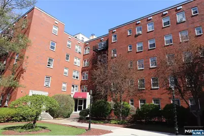 2330 Linwood Avenue 3D #3D, Fort Lee, NJ 07024 - Photo 1