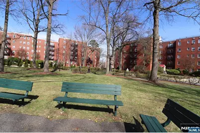 2330 Linwood Avenue 3D #3D, Fort Lee, NJ 07024 - Photo 15