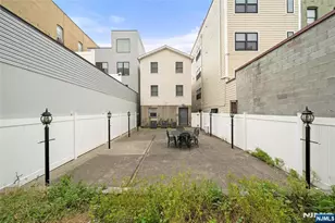 38 Vroom St, Jersey City, NJ 07306 - Photo 5