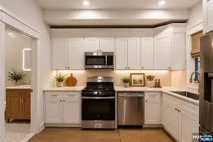 69 E Clinton Dr A, Tenafly, NJ 07670 - Photo 11