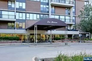 2 Horizon 628, Fort Lee, NJ 07024 - Photo 11