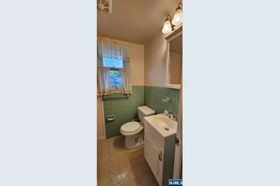 45 Campbell Avenue, Woodcliff Lake, NJ 07677 - Photo 19