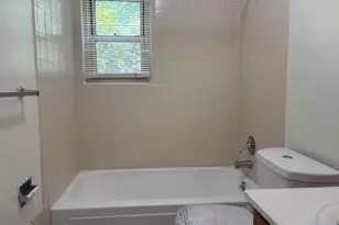 117 Treetop 61, Bloomingdale, NJ 07403 - Photo 5