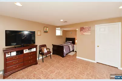 120 Corabelle Avenue, Lodi, NJ 07644 - Photo 39