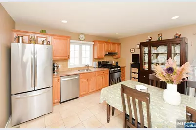 120 Corabelle Avenue, Lodi, NJ 07644 - Photo 29