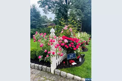 107 Hudson Avenue, Tenafly, NJ 07670 - Photo 3