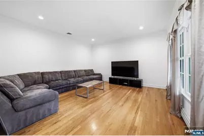 1 Concord Court, Mahwah, NJ 07430 - Photo 9