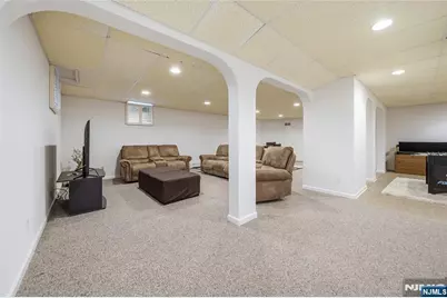 1 Concord Court, Mahwah, NJ 07430 - Photo 37