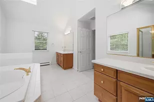 1 Concord Ct, Mahwah, NJ 07430 - Photo 33