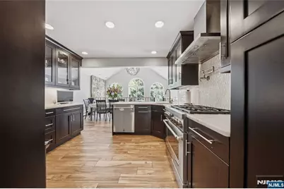 19 Robin Road, Mahwah, NJ 07430 - Photo 11