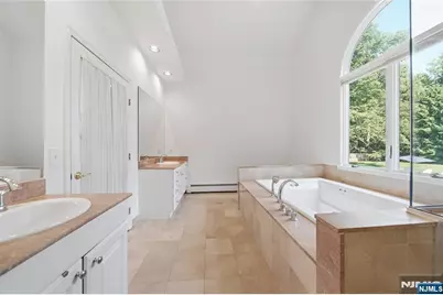 19 Robin Road, Mahwah, NJ 07430 - Photo 19