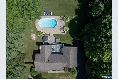 19 Robin Road, Mahwah, NJ 07430 - Photo 43