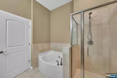 22 Ave At Port Imperial 512 #512, West New York, NJ 07093 - Photo 17