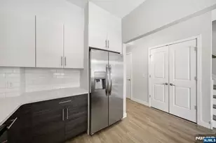 764 New Bridge Road 2H, Teaneck Township, NJ 07666 - Photo 7