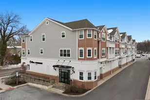 764 New Bridge Road 2H, Teaneck Township, NJ 07666 - Photo 1