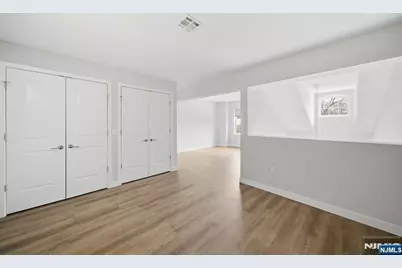 764 New Bridge Road 2H #2H, Teaneck Township, NJ 07666 - Photo 9