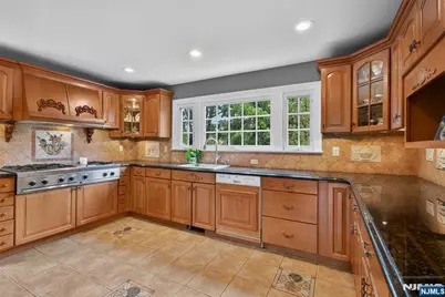 415 Lincoln Avenue, Glen Rock, NJ 07452 - Photo 21