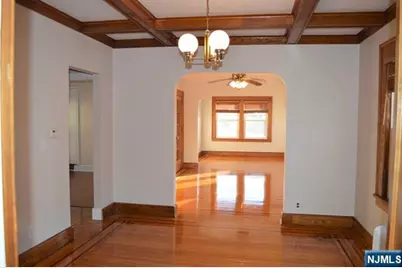 217 Tontine Avenue 2 #2, Lyndhurst Township, NJ 07071 - Photo 5