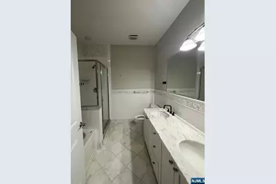 200 Laird Avenue 107 #107, Cliffside Park, NJ 07010 - Photo 11