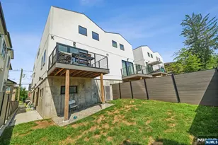 66B Henry Ave, Palisades Park, NJ 07650 - Photo 39