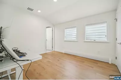 66B Henry Avenue, Palisades Park, NJ 07650 - Photo 19
