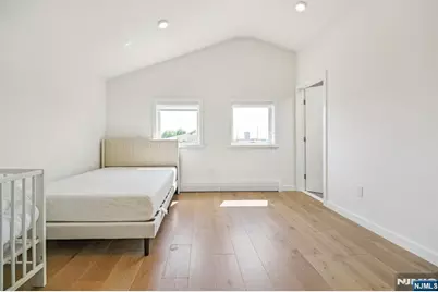 66B Henry Avenue, Palisades Park, NJ 07650 - Photo 31