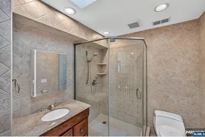280 Ash Street, Englewood Cliffs, NJ 07632 - Photo 33