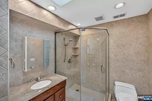 280 Ash St, Englewood Cliffs, NJ 07632 - Photo 33