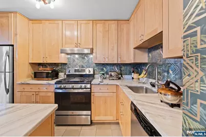 6040 Boulevard East Ma #MA, West New York, NJ 07093 - Photo 13