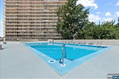 6040 Boulevard East Ma #MA, West New York, NJ 07093 - Photo 23