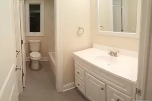 46 Blauvelt Pl, Hackensack, NJ 07601 - Photo 15