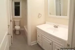 46 Blauvelt Pl, Hackensack, NJ 07601 - Photo 15