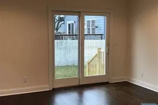 46 Blauvelt Pl, Hackensack, NJ 07601 - Photo 7