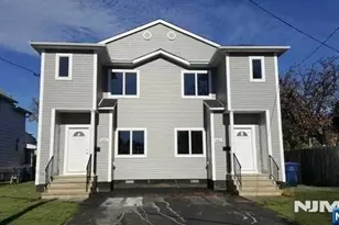 46 Blauvelt Pl, Hackensack, NJ 07601 - Photo 1